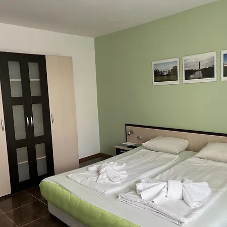 Kale Πανσιόν *